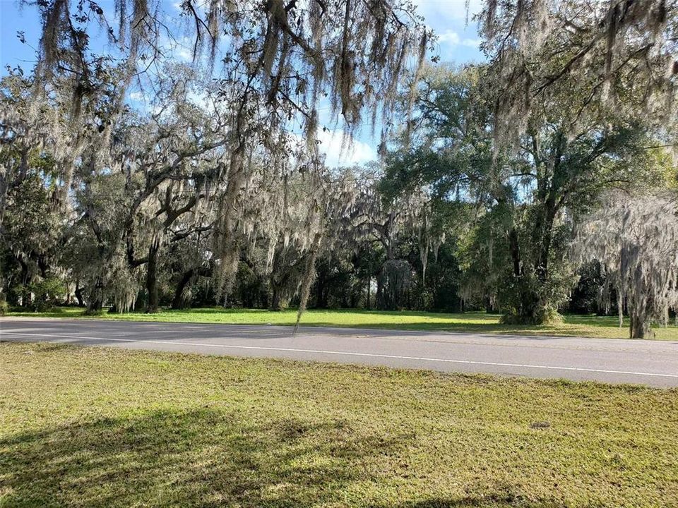 Active With Contract: $199,999 (1.14 acres)