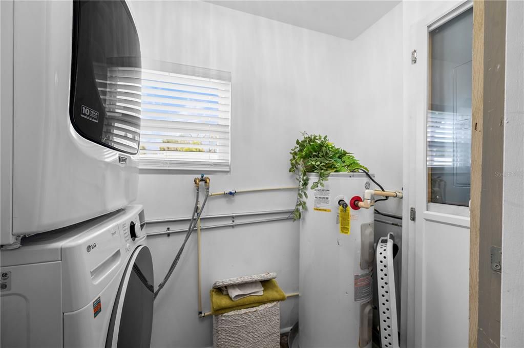 For Sale: $139,500 (2 beds, 2 baths, 1152 Square Feet)