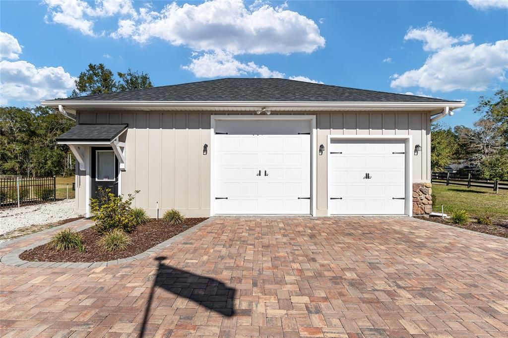 Recently Sold: $800,000 (4 beds, 3 baths, 2606 Square Feet)