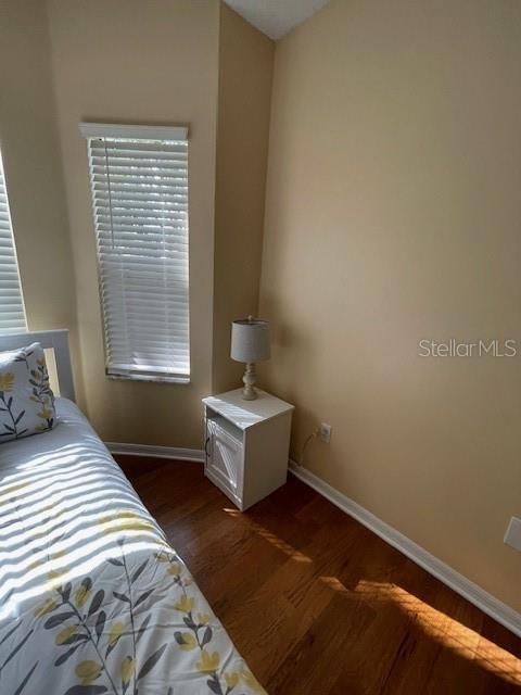 Recently Rented: $2,200 (2 beds, 2 baths, 999 Square Feet)