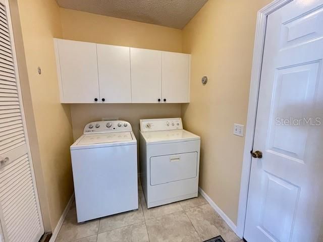 Recently Rented: $2,200 (2 beds, 2 baths, 999 Square Feet)