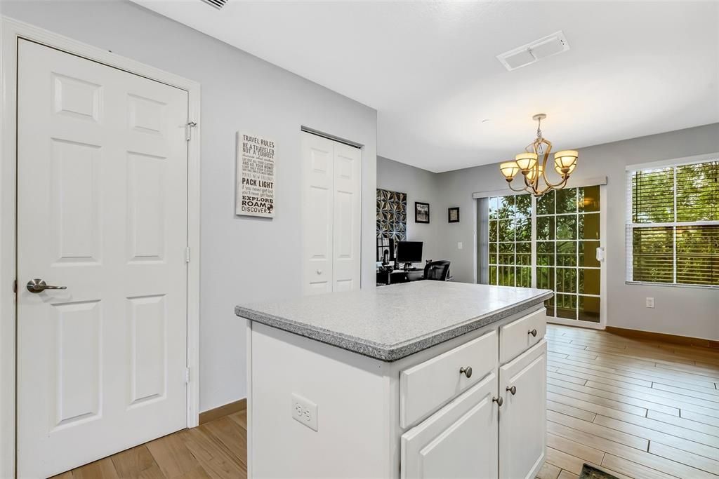 Beautifully updated kitchen with eat in area