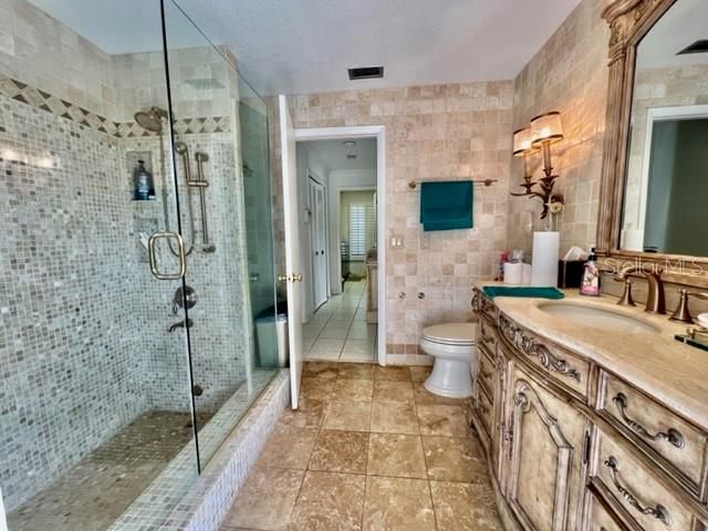 Recently Sold: $775,000 (3 beds, 3 baths, 2966 Square Feet)