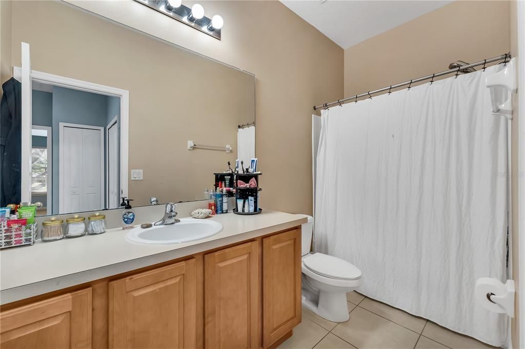 For Sale: $288,000 (3 beds, 2 baths, 1595 Square Feet)