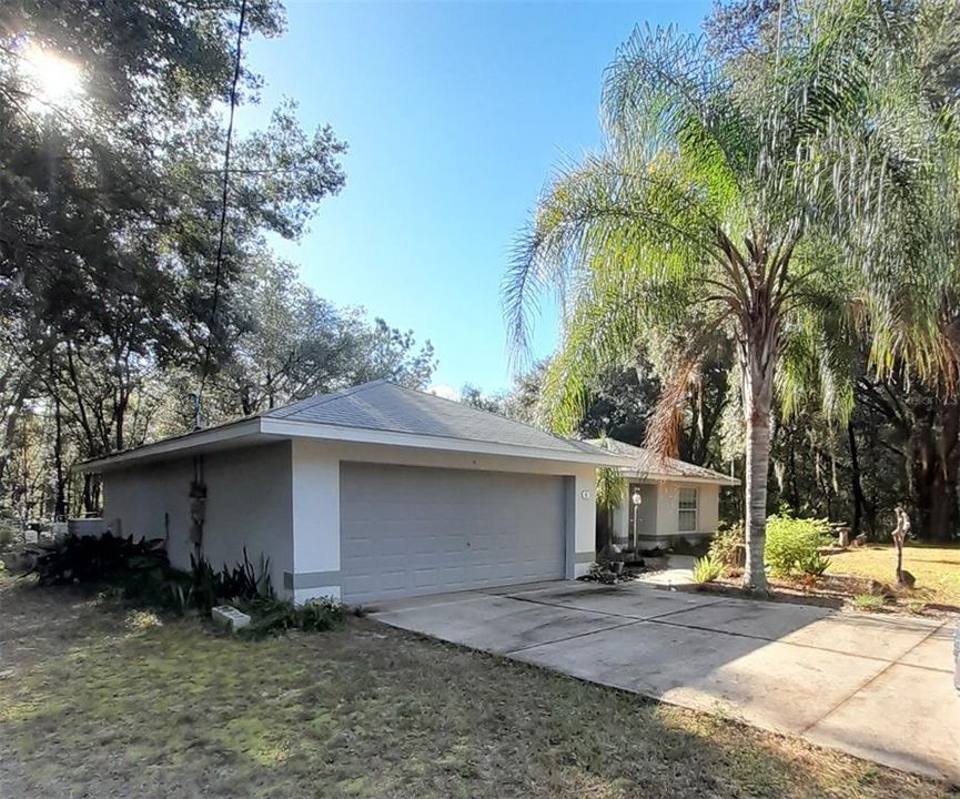 For Sale: $279,000 (3 beds, 2 baths, 1374 Square Feet)