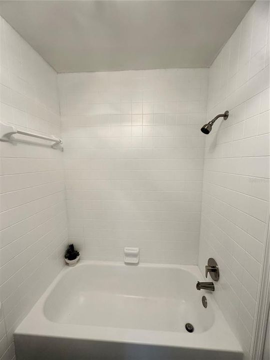 Recently Sold: $129,900 (1 beds, 1 baths, 672 Square Feet)