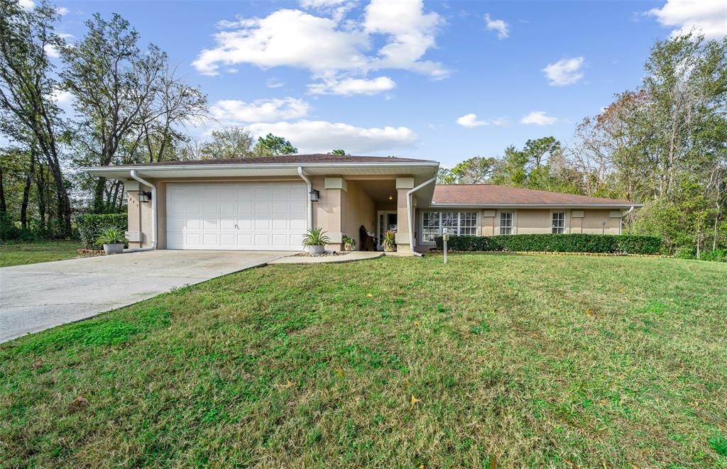 Active With Contract: $389,000 (3 beds, 2 baths, 2246 Square Feet)