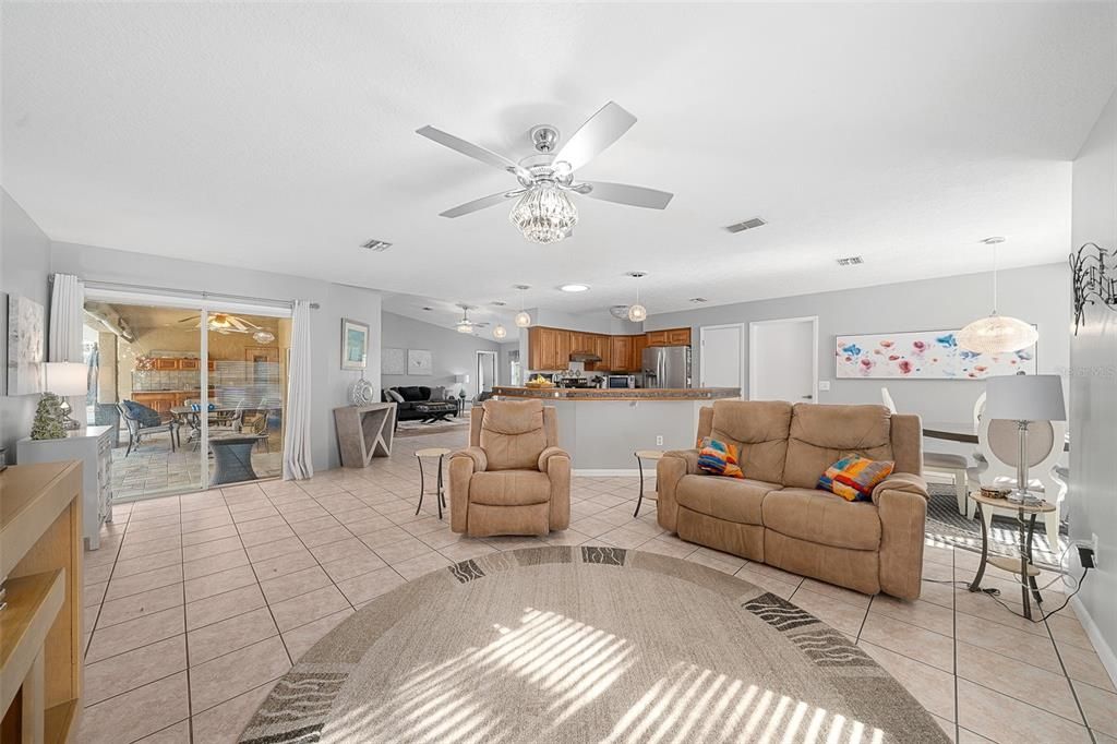 Active With Contract: $389,000 (3 beds, 2 baths, 2246 Square Feet)