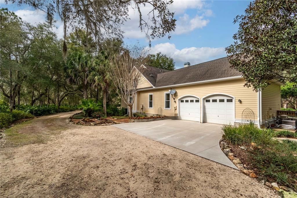 Recently Sold: $795,000 (4 beds, 3 baths, 3871 Square Feet)