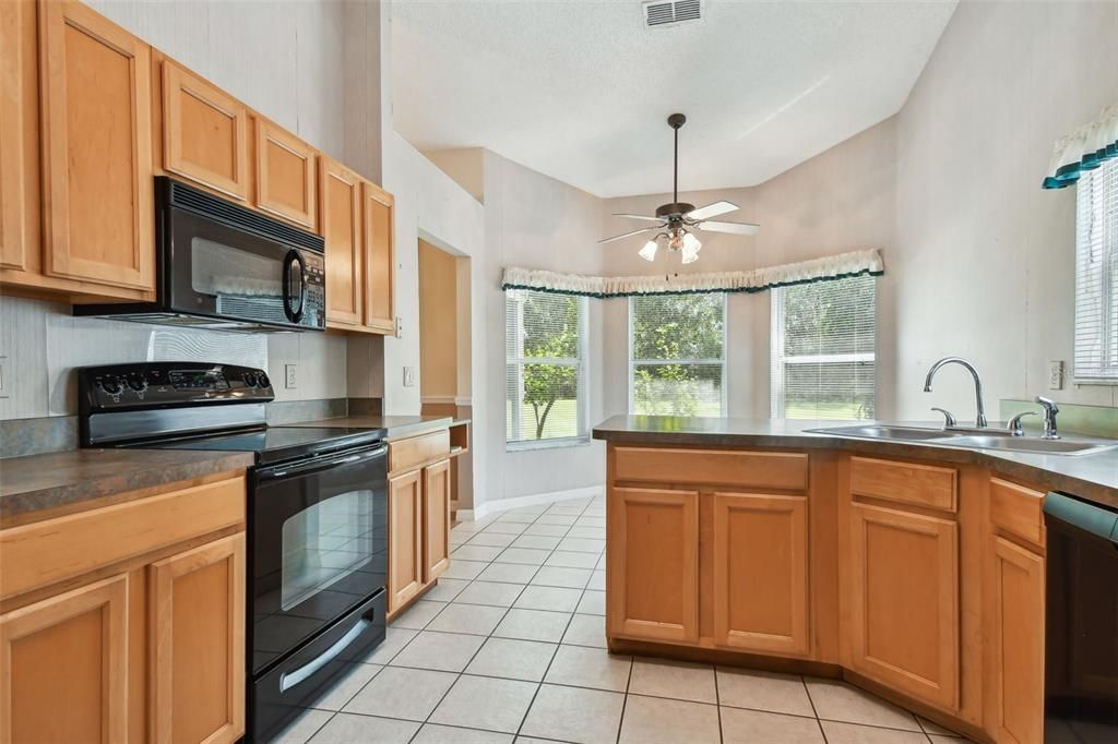 For Rent: $1,800 (2 beds, 2 baths, 1538 Square Feet)