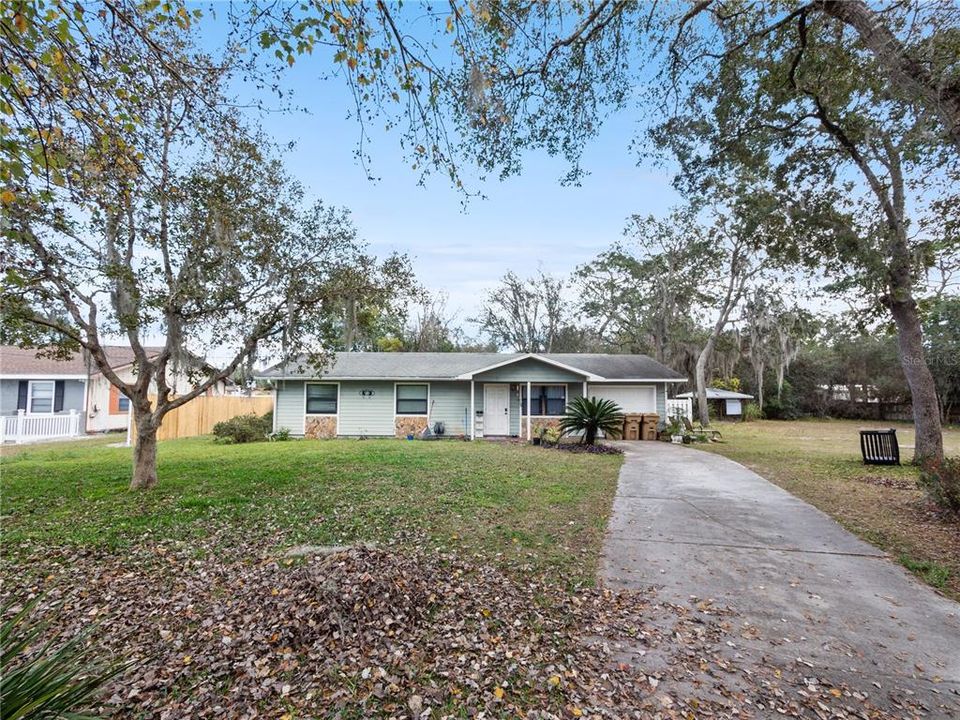 For Sale: $260,000 (3 beds, 2 baths, 1008 Square Feet)