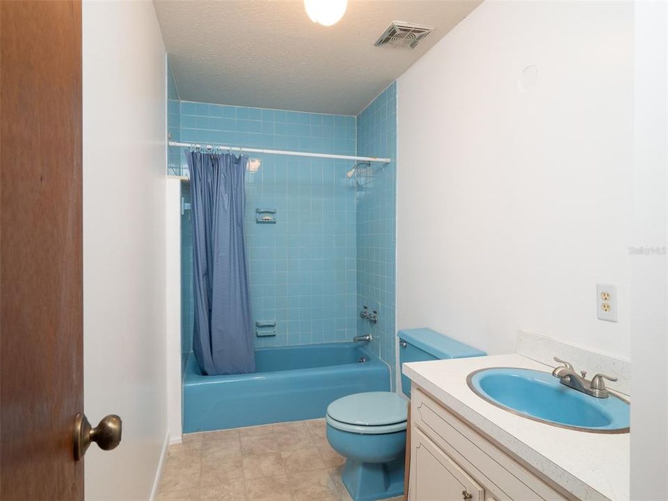 最近售出: $259,000 (3 贝兹, 2 浴室, 1431 平方英尺)