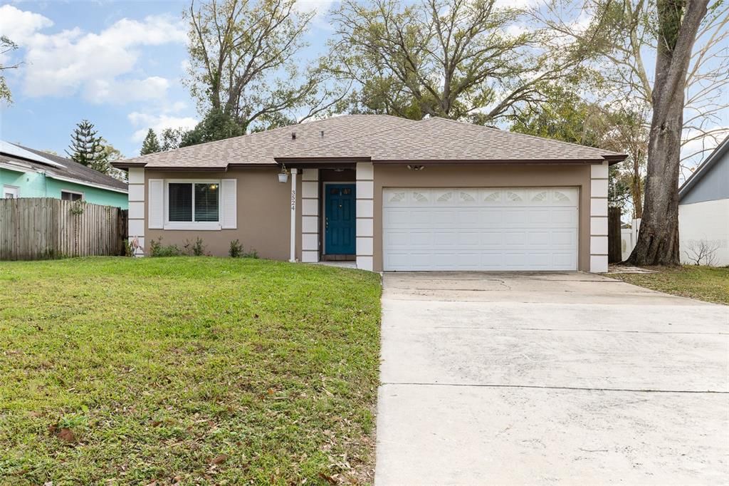 Recently Sold: $310,000 (3 beds, 2 baths, 1171 Square Feet)