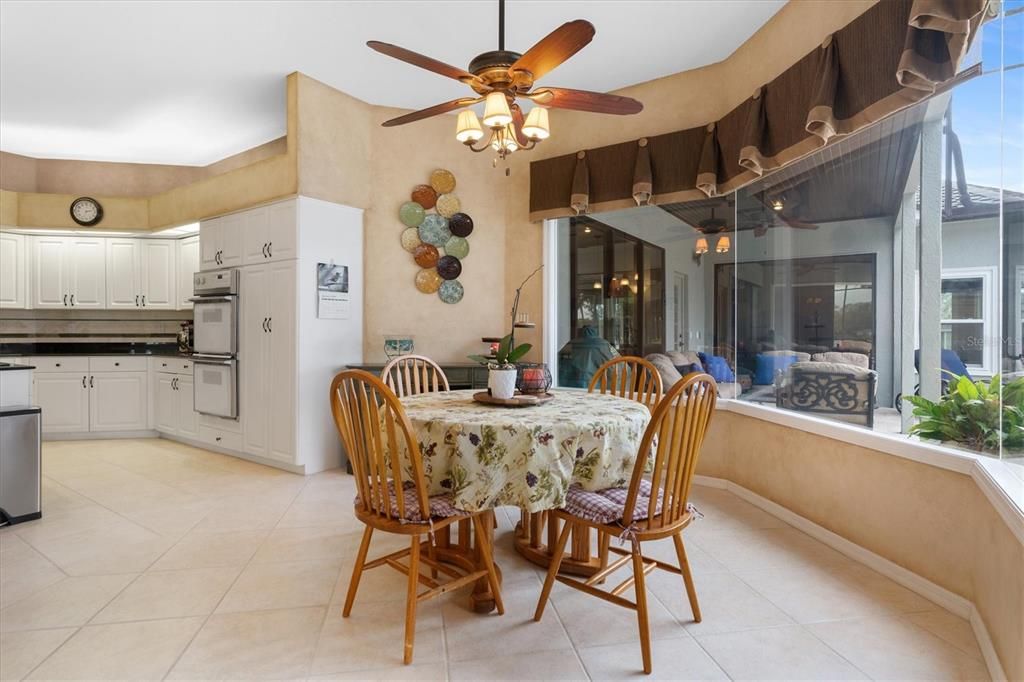 Recently Sold: $1,400,000 (4 beds, 3 baths, 4284 Square Feet)