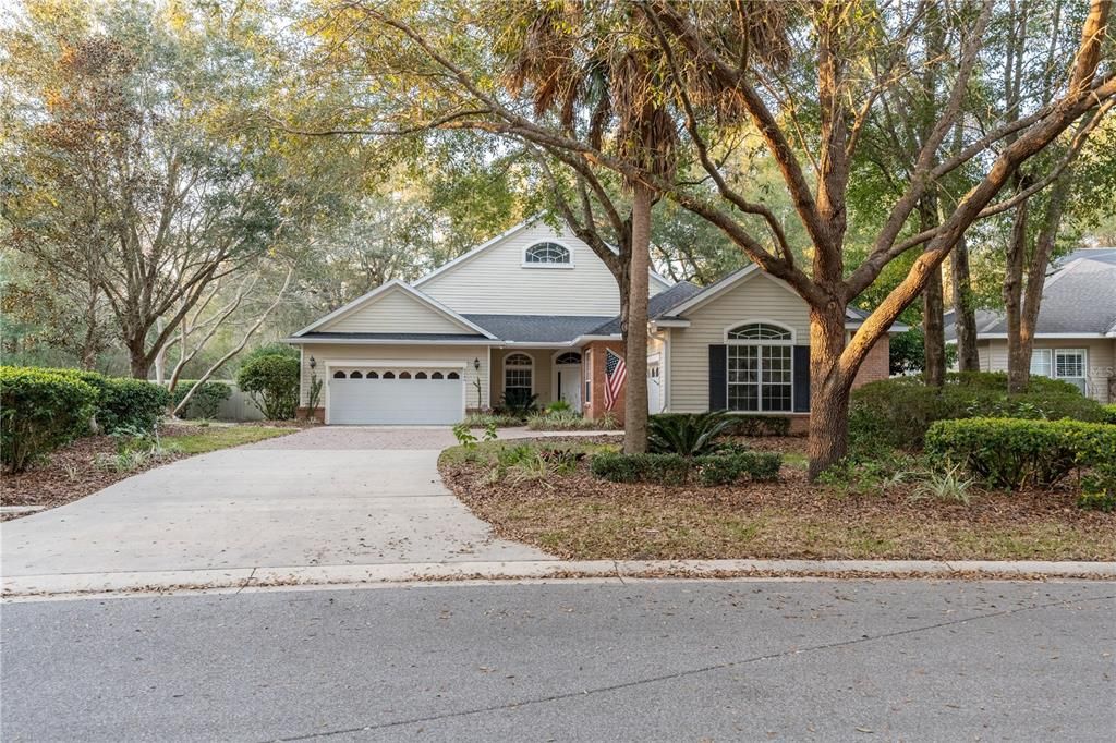 Recently Sold: $589,900 (3 beds, 3 baths, 2761 Square Feet)