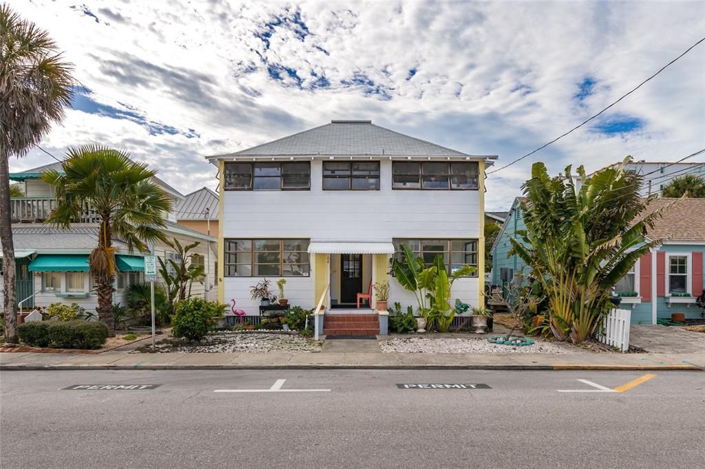 Recently Sold: $1,330,000 (0 beds, 0 baths, 2207 Square Feet)