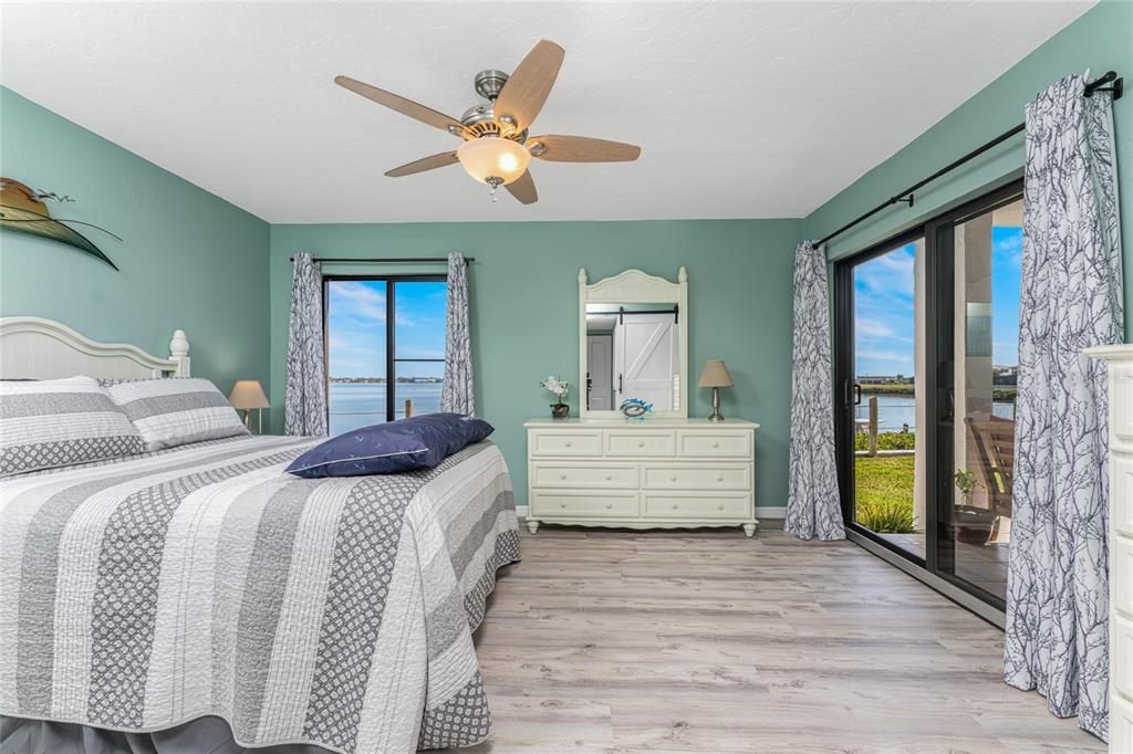 Recently Sold: $799,000 (2 beds, 2 baths, 1288 Square Feet)