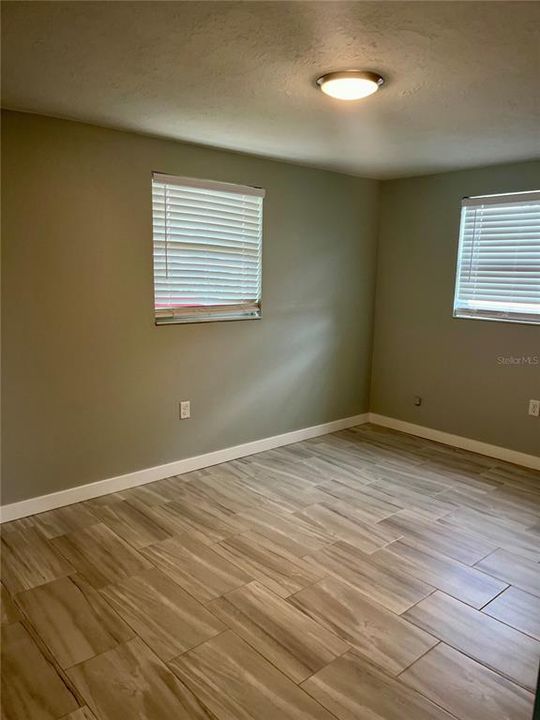 Recently Rented: $1,450 (2 beds, 1 baths, 720 Square Feet)
