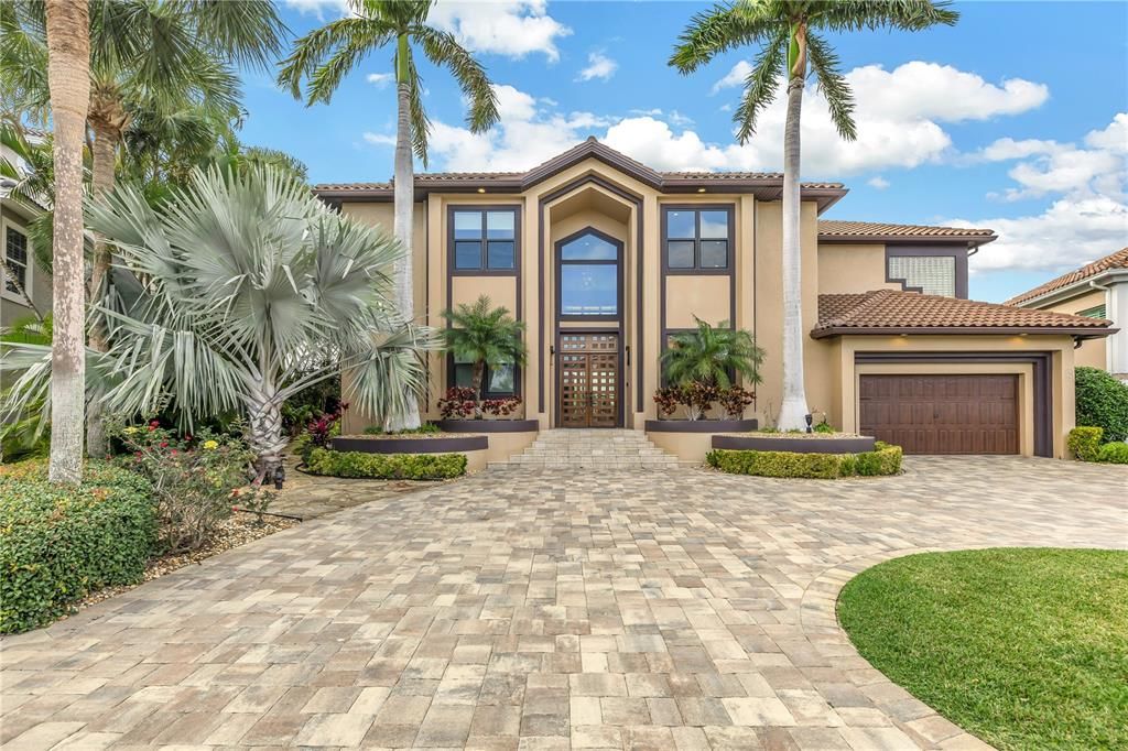 For Sale: $3,950,000 (4 beds, 4 baths, 5220 Square Feet)