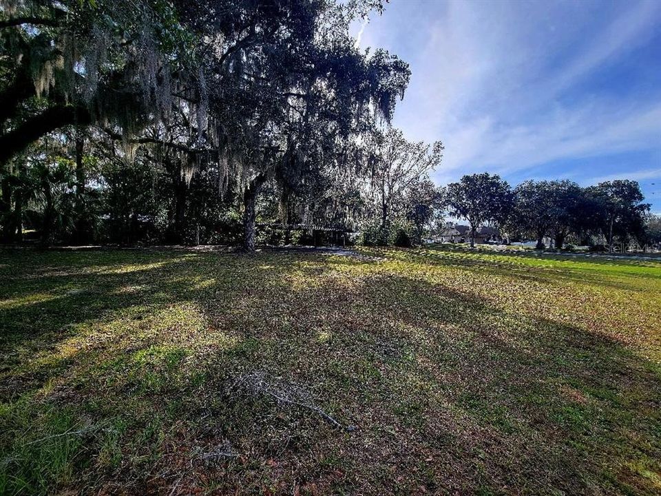 Недавно продано: $89,000 (0.73 acres)