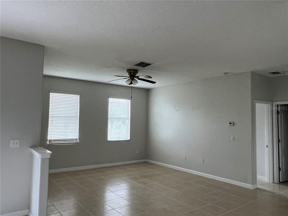 For Rent: $3,299 (5 beds, 3 baths, 3327 Square Feet)