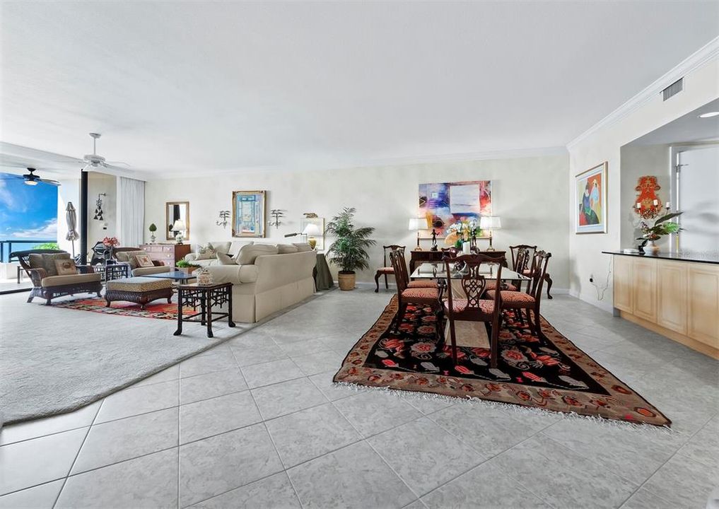 Active With Contract: $2,695,000 (3 beds, 3 baths, 2820 Square Feet)