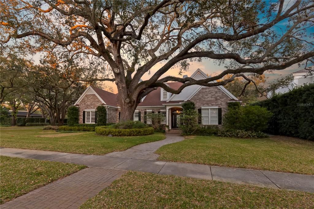 Active With Contract: $3,699,000 (5 beds, 4 baths, 5405 Square Feet)