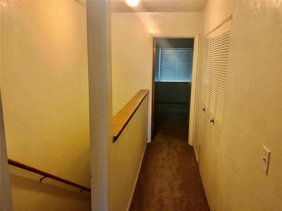 Hallway between Bedrooms