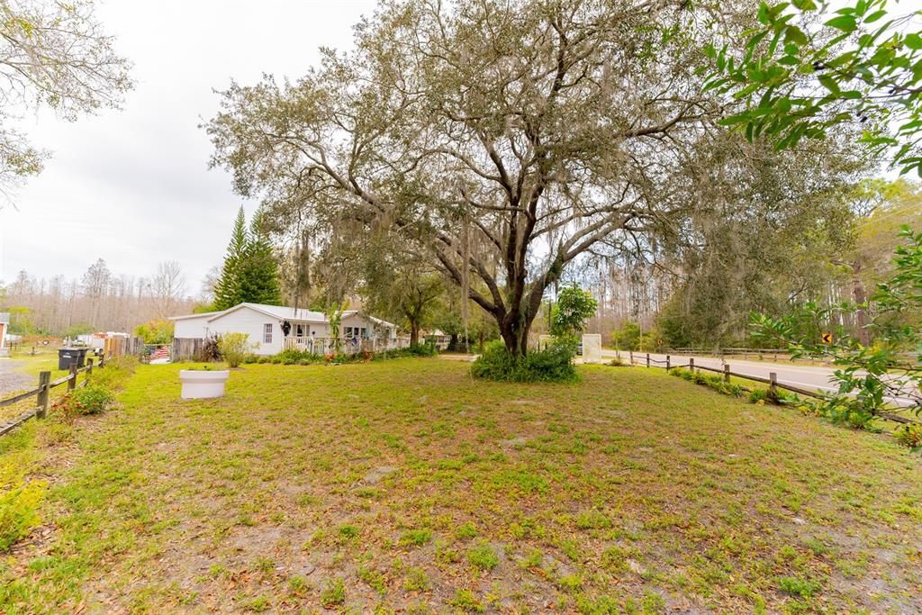 Active With Contract: $399,999 (3 beds, 2 baths, 1464 Square Feet)