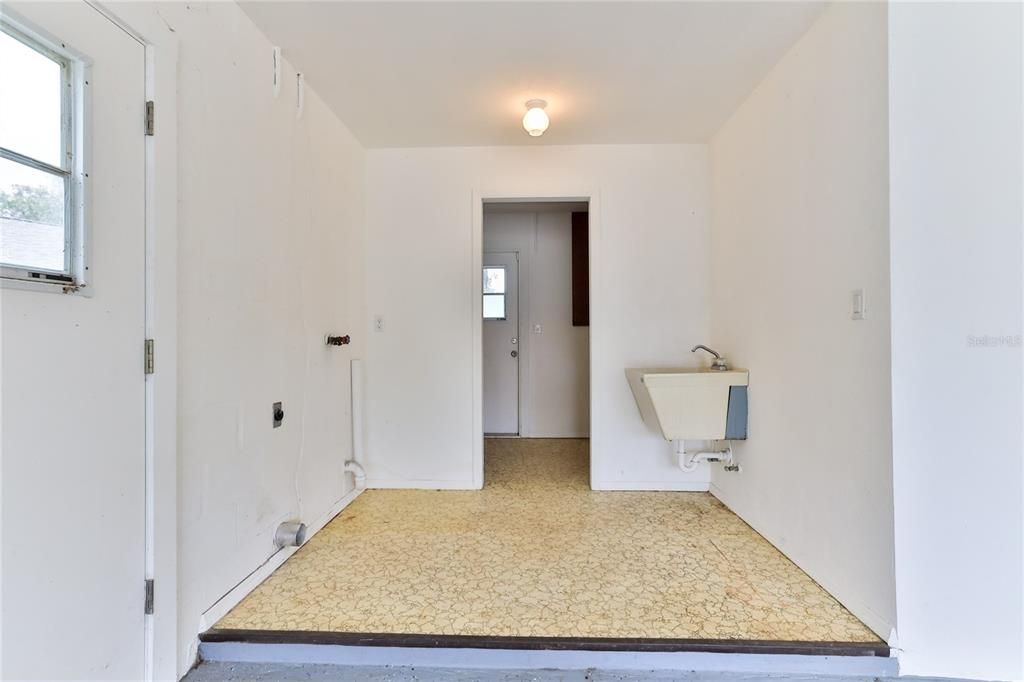 Недавно арендовано: $2,100 (3 спален, 2 ванн, 1518 Квадратных фут)