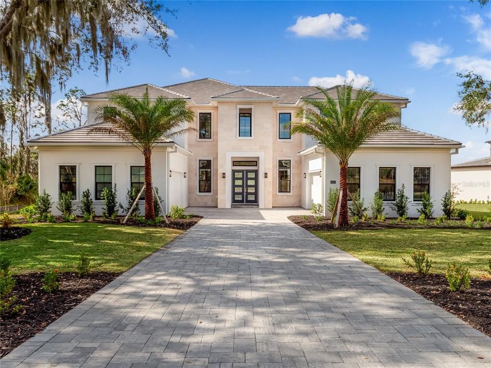 For Sale: $3,749,000 (5 beds, 6 baths, 6632 Square Feet)