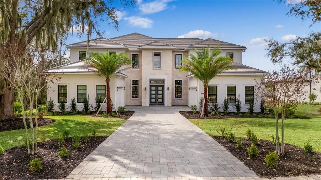For Sale: $3,749,000 (5 beds, 6 baths, 6632 Square Feet)