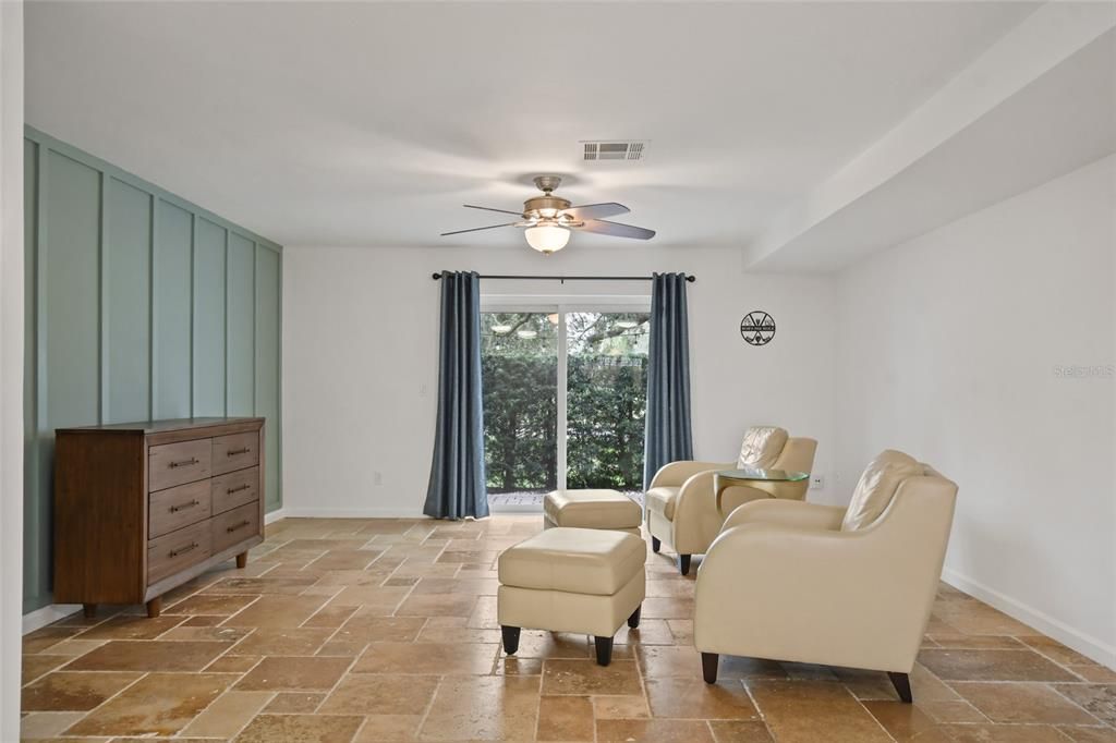 For Sale: $409,000 (2 beds, 2 baths, 1311 Square Feet)