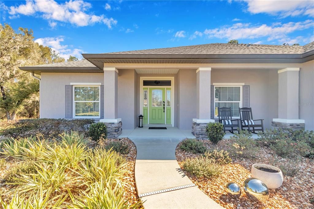 Recently Sold: $599,000 (3 beds, 2 baths, 2261 Square Feet)