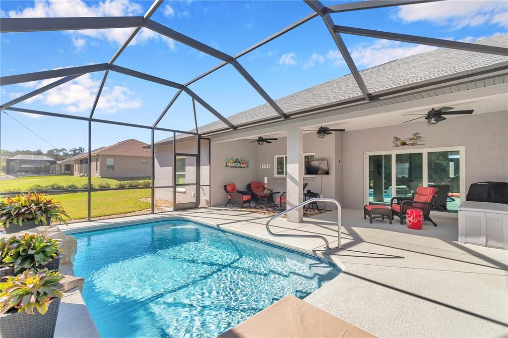 Recently Sold: $599,000 (3 beds, 2 baths, 2261 Square Feet)