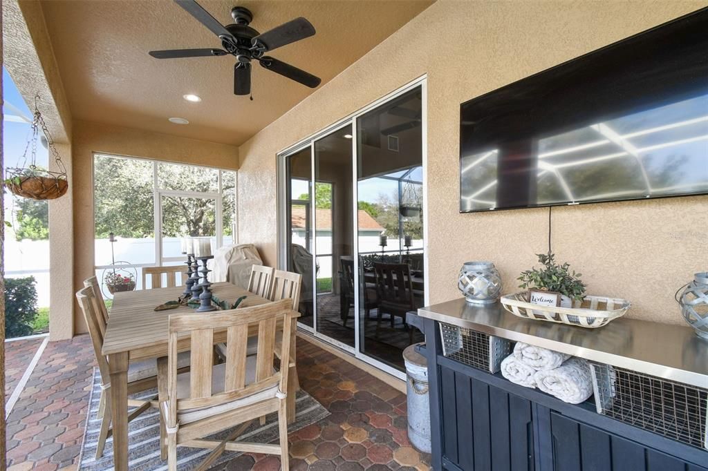 Active With Contract: $850,000 (4 beds, 4 baths, 3371 Square Feet)