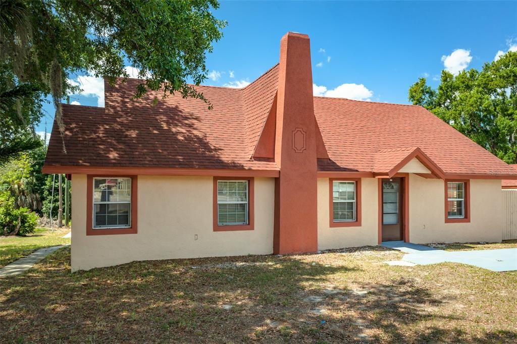 最近售出: $249,900 (0 贝兹, 0 浴室, 1609 平方英尺)