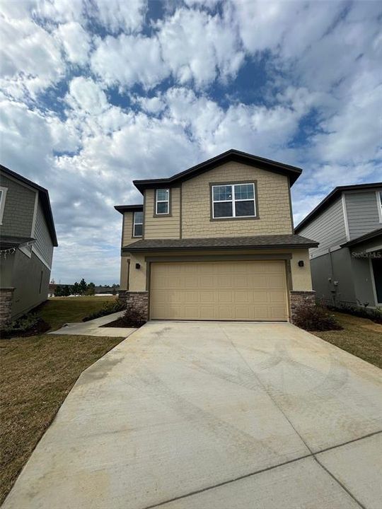 Recently Sold: $456,990 (4 beds, 3 baths, 2260 Square Feet)