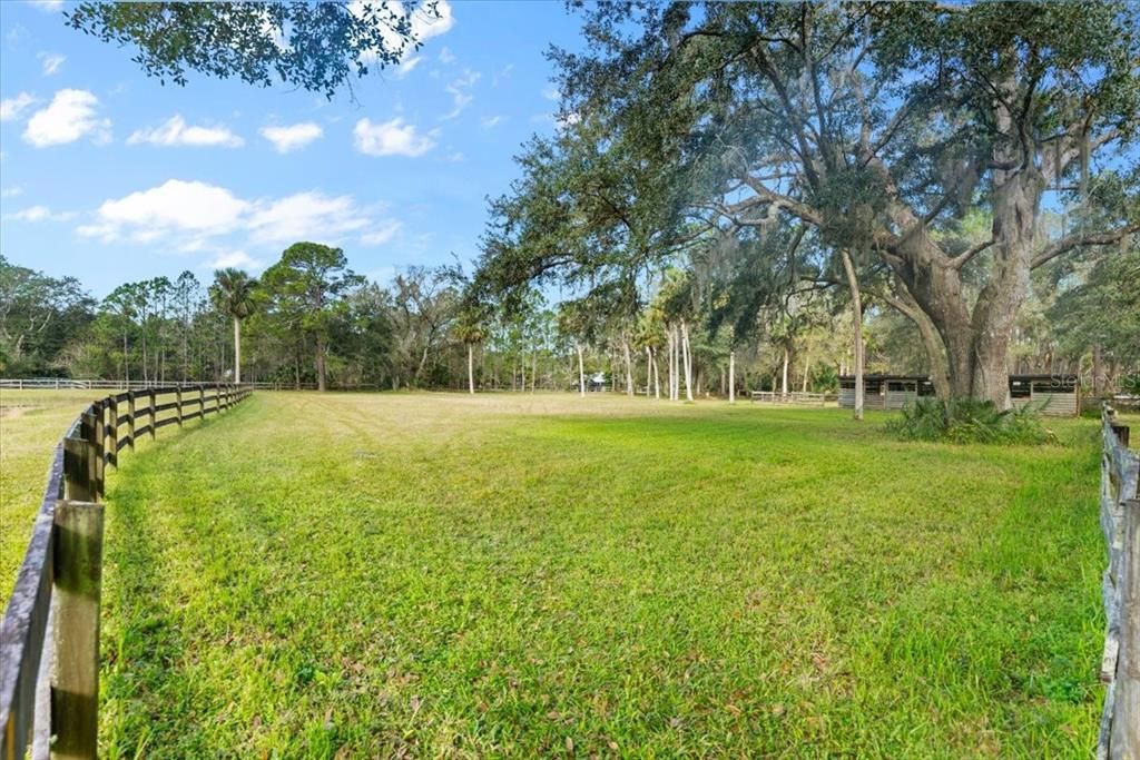 Active With Contract: $759,000 (3 beds, 3 baths, 2382 Square Feet)