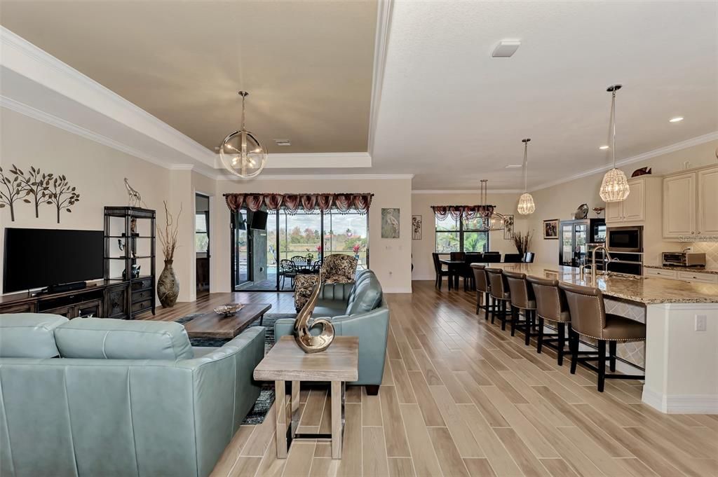 Active With Contract: $999,000 (3 beds, 3 baths, 2440 Square Feet)