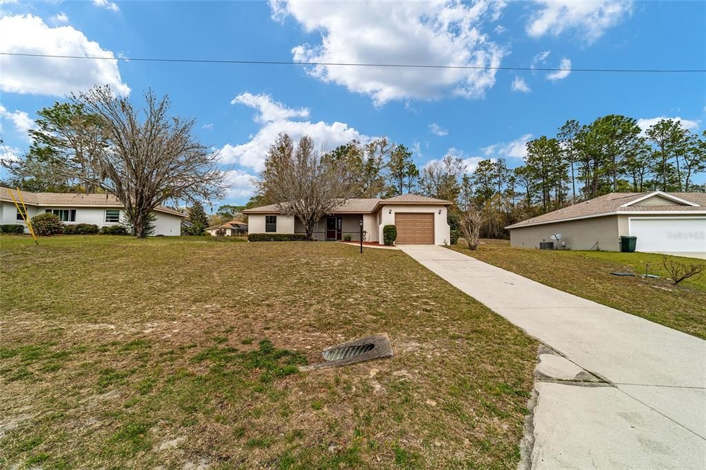 Active With Contract: $245,000 (3 beds, 2 baths, 1314 Square Feet)