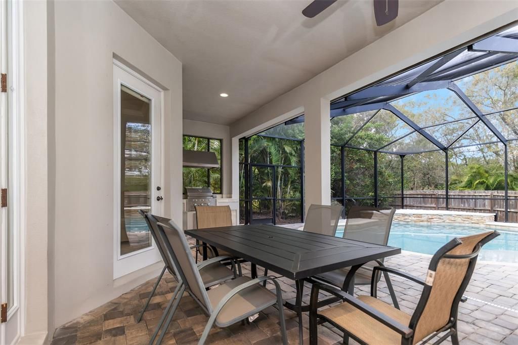 Recently Sold: $1,500,000 (4 beds, 3 baths, 3194 Square Feet)