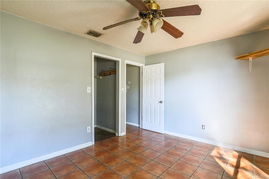 Recently Sold: $260,000 (3 beds, 2 baths, 1492 Square Feet)