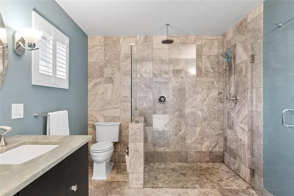 Recently Sold: $1,098,500 (3 beds, 3 baths, 1728 Square Feet)