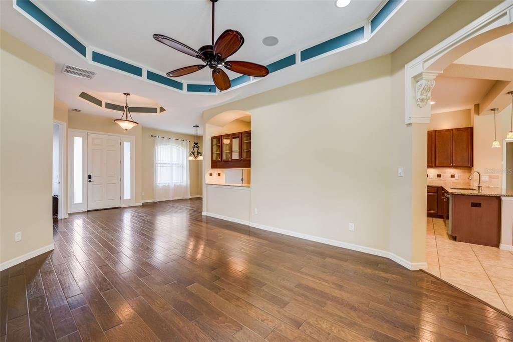 Active With Contract: $685,000 (4 beds, 3 baths, 2446 Square Feet)