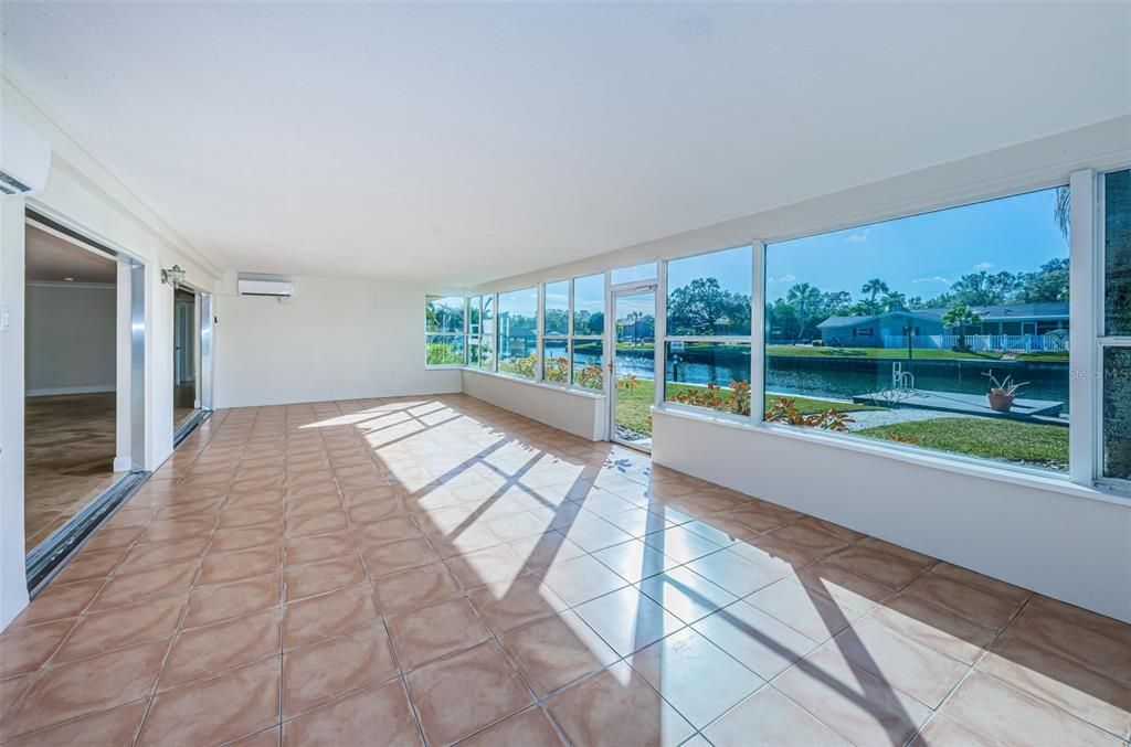 Great Big Sun Room With Large Windows!