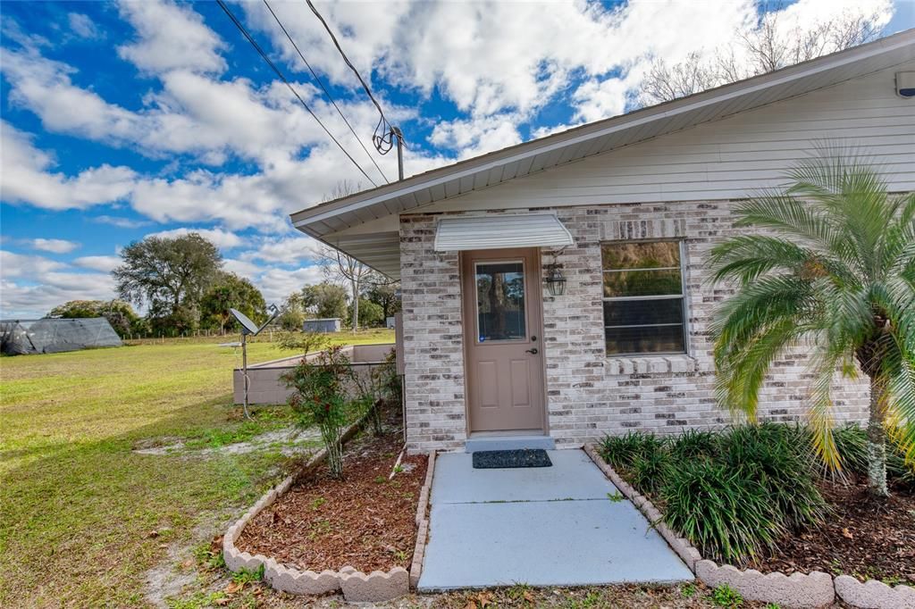 For Sale: $525,000 (3 beds, 2 baths, 1760 Square Feet)