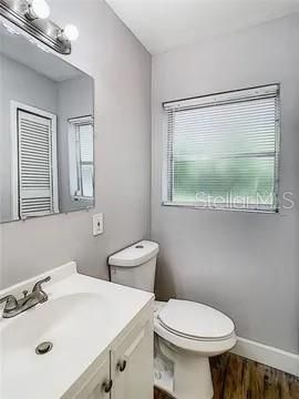 Active With Contract: $262,500 (3 beds, 2 baths, 1642 Square Feet)
