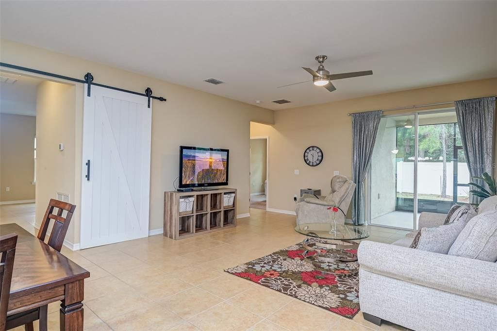 For Sale: $349,900 (3 beds, 2 baths, 1996 Square Feet)