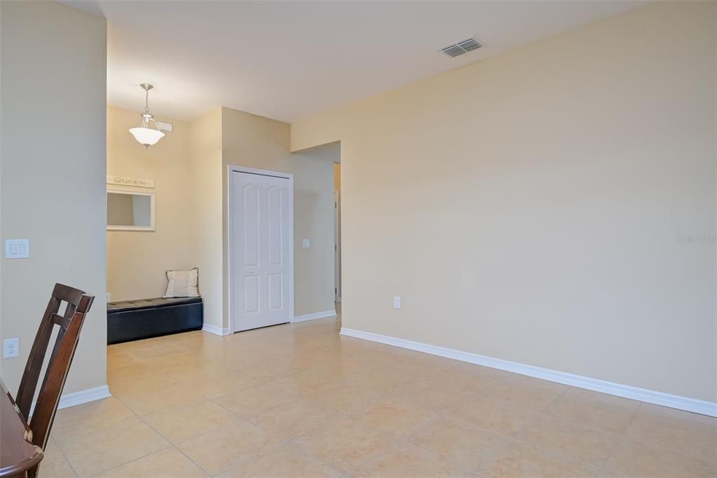 For Sale: $349,900 (3 beds, 2 baths, 1996 Square Feet)